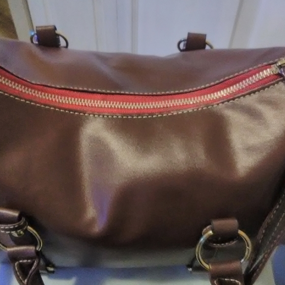 ⭐ SOLD⭐  Women Purse - Picture 5 of 8